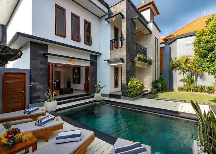 فيلة Vast 5bd With Garden And Private Pool 250m To سمينياك